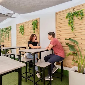 Auberge de jeunesse Casa Barcelo Camp Nou Barcelona